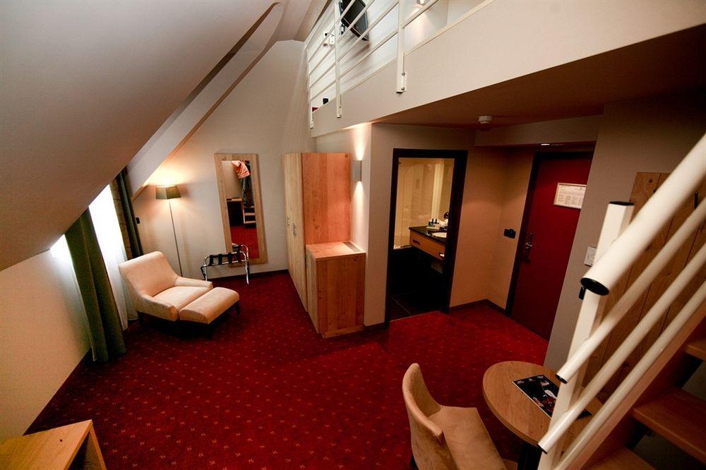 Hotel Verviers Van Der Valk מראה חיצוני תמונה
