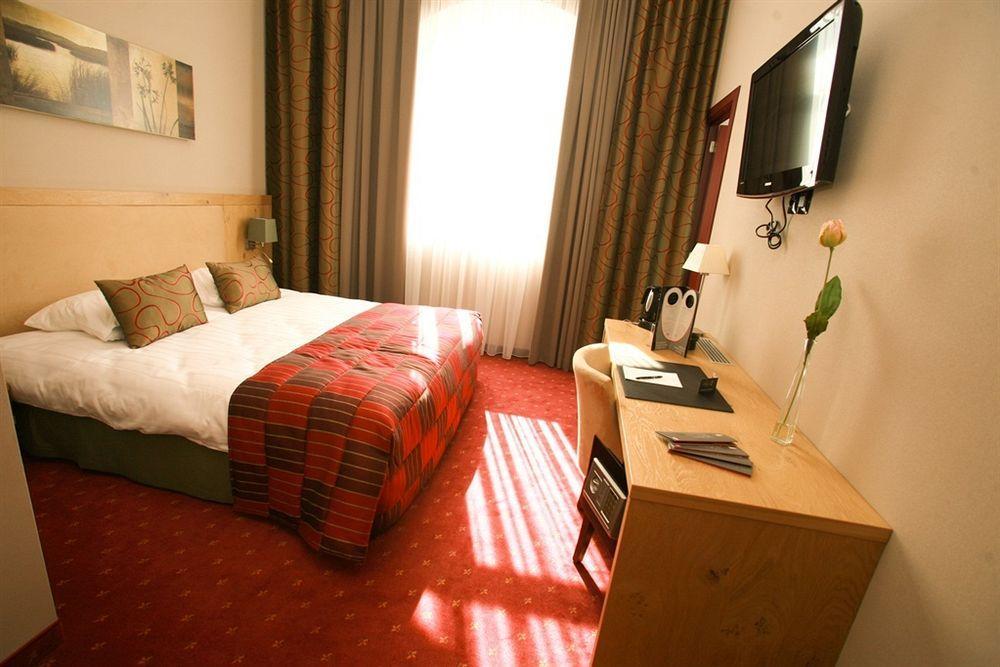 Hotel Verviers Van Der Valk מראה חיצוני תמונה