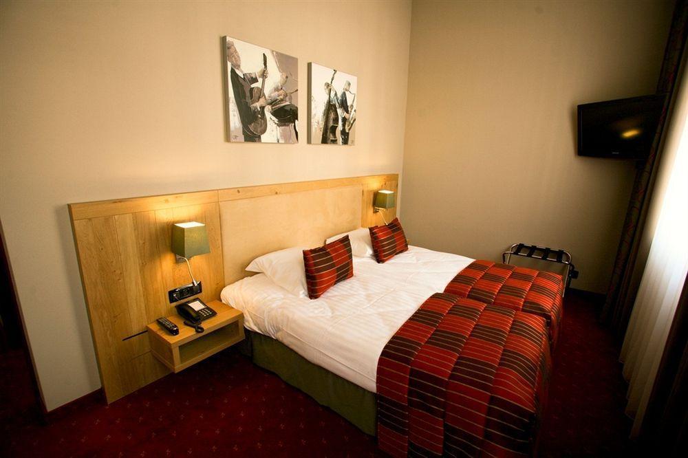 Hotel Verviers Van Der Valk מראה חיצוני תמונה