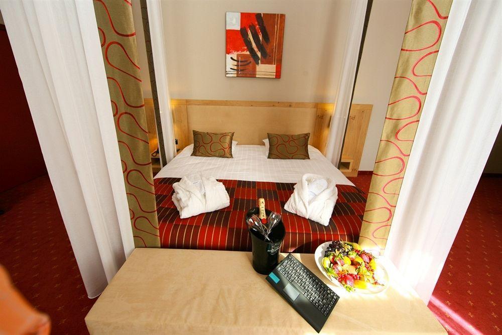 Hotel Verviers Van Der Valk מראה חיצוני תמונה